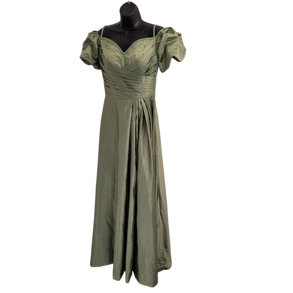 NWT Green Formal Dress Size 8 Puffy Sleeves Dance Prom Evening Gown Corset - Picture 1 of 9